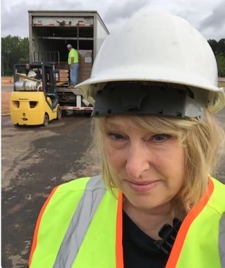 BL-IM-hardhat-Tina_08-2019